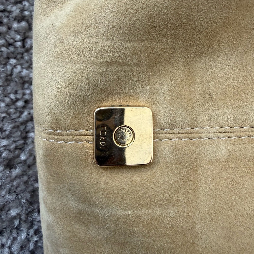 Fendi Baguette - Picture 7 of 13